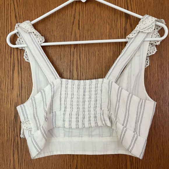 💥AMERICAN EAGLE OUTFITTERS💥 crop top - Picture 4 of 4